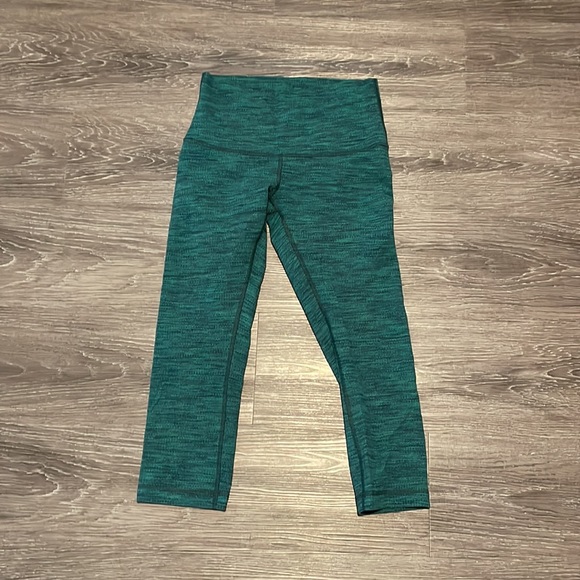 Lululemon Wunder Under Crop (Hi-Rise) *21" - Picture 4 of 8